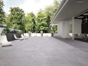 Piso para ambiente externo: como escolher o ideal para quintal ou varanda